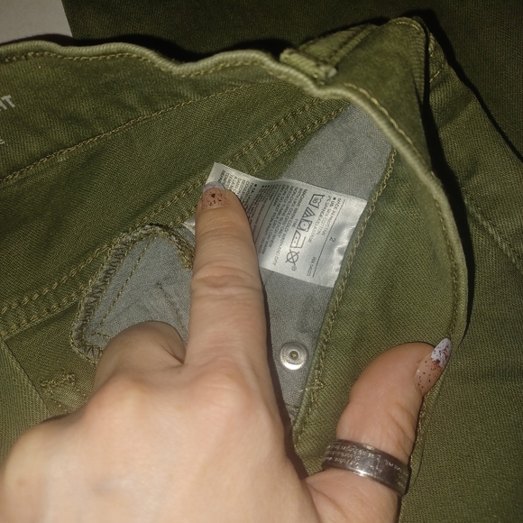 Old Navy Jeans - Picture 3 of 4